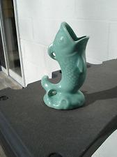 RED WING stoneware art pottery ash receiver deco green fish 879 